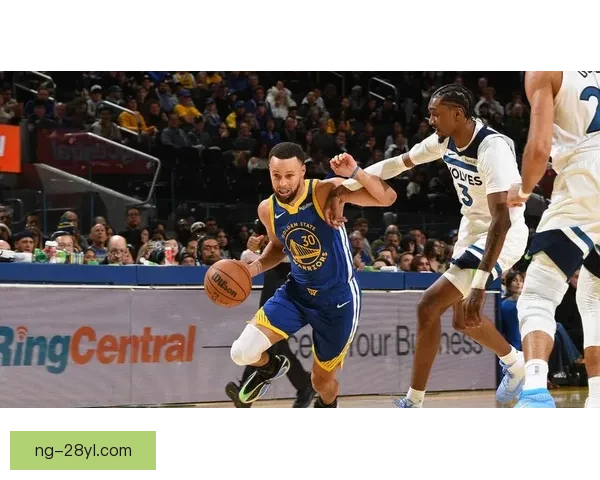 勇士狂投三分险胜太阳末节崩盘