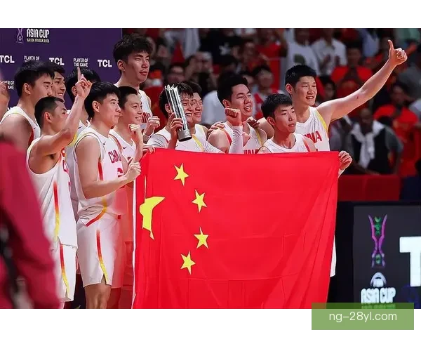 中国男篮逆转15分首胜 胡金秋廖三宁领衔