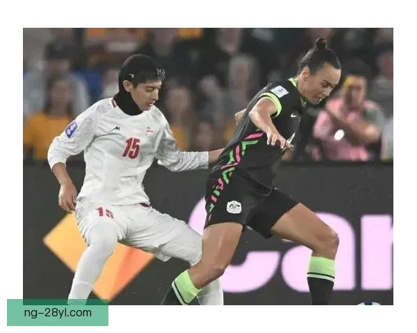 伊朗女足主帅拒唱国歌引热议